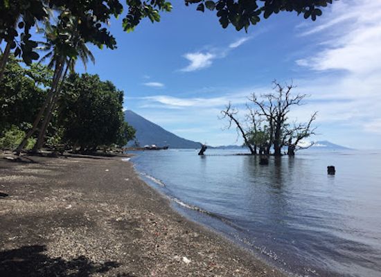 indonesia/north-maluku/landmark/pantai-kastela