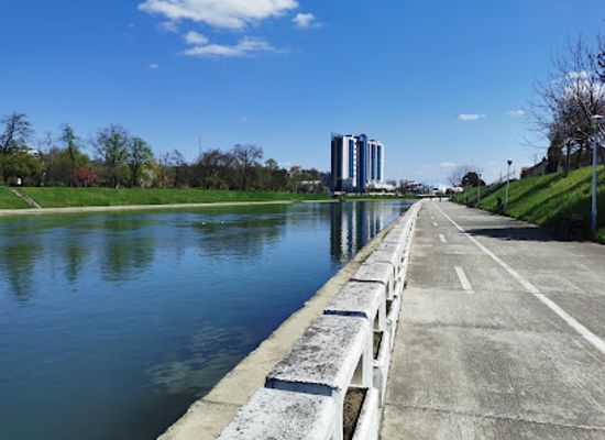 romania/bihor/landmark/ion-c-bratianu-park