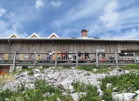 austria/gesause-national-park/landmark/alpine-club-austria-hesshutte