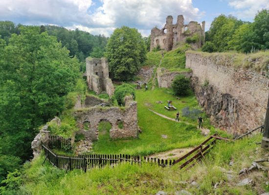 czechia/ceske-budejovice/landmark/maiden-stone