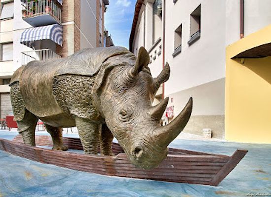 italy/rimini/landmark/il-rinoceronte
