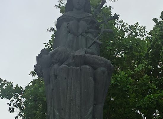 lithuania/samogitia/landmark/skulptura-atgimusiai-tautai