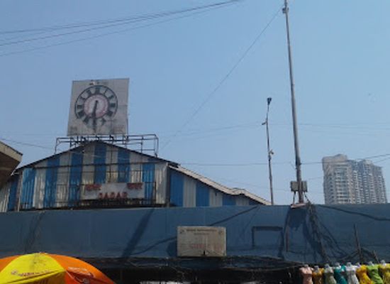 india/mumbai/dadar/landmark/old-railway-clock