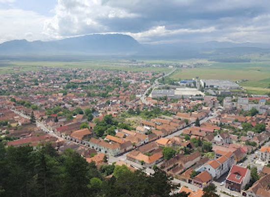 romania/poiana-brasov/landmark/valea-cetatii-cave