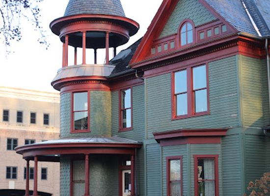 virginia/blacksburg/landmark/alexander-black-house-cultural-center