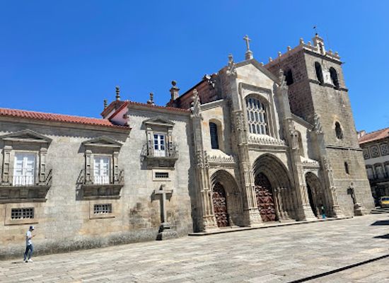 portugal/lamego/landmark/museu-arquivo-diocesano-de-lamego