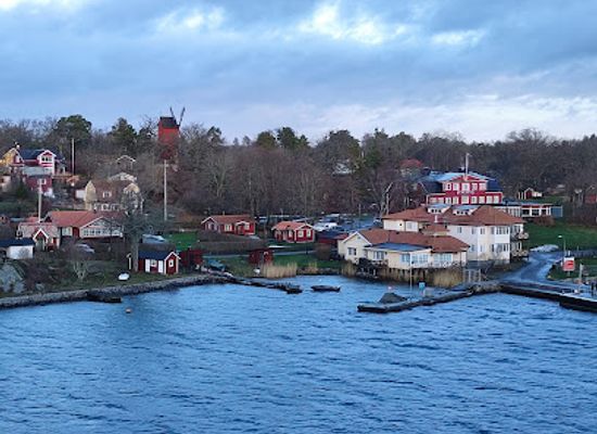 finland/varsinais-suomi-southwest-finland/landmark/m-s-viking-grace