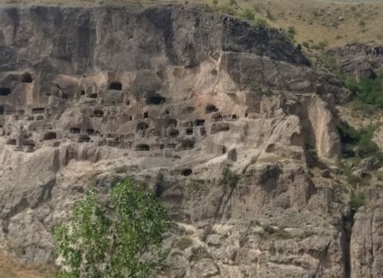 georgia/vardzia/landmark/vardzia-terraces
