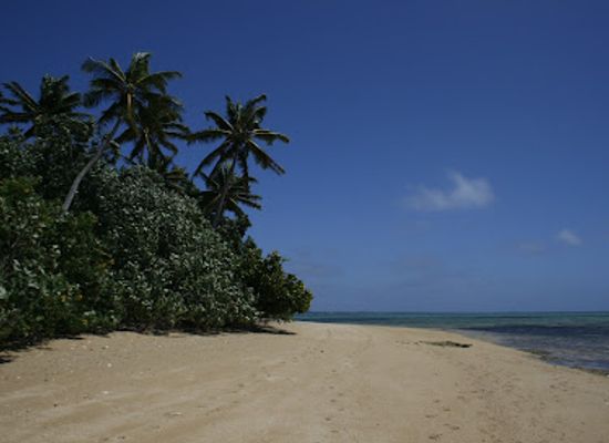 tonga/pangaimotu/landmark/boats-to-pangaimotu