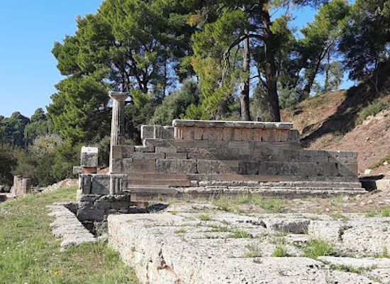greece/olympia/landmark/sikyonian-treasury