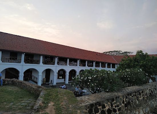 sri-lanka/southern-province/landmark/parrot-rock