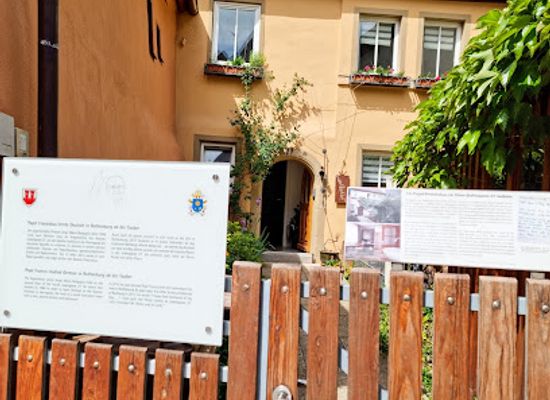 germany/rothenburg-ob-der-tauber/landmark/papst-franziskus-jorge-mario-bergoglio-kurzzeitige-wohnung-1986