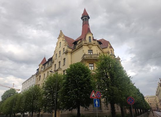 latvia/riga/landmark/riga-art-nouveau-center-museum
