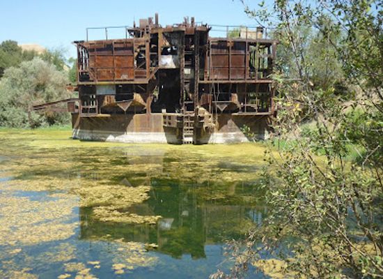 california/gold-country/landmark/historic-gold-dredge