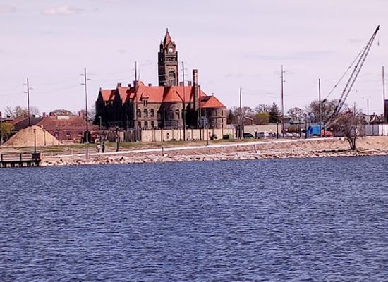 michigan/bay-city/landmark/veterans-memorial-park