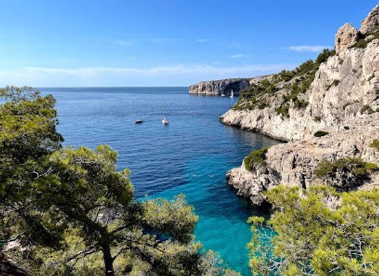 france/marseille-calanques/landmark/calanque-de-sugiton
