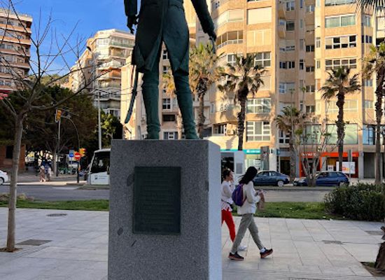 spain/malaga/la-malagueta/landmark/monumento-a-reding