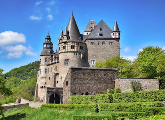 germany/rhineland/landmark/castle-burresheim
