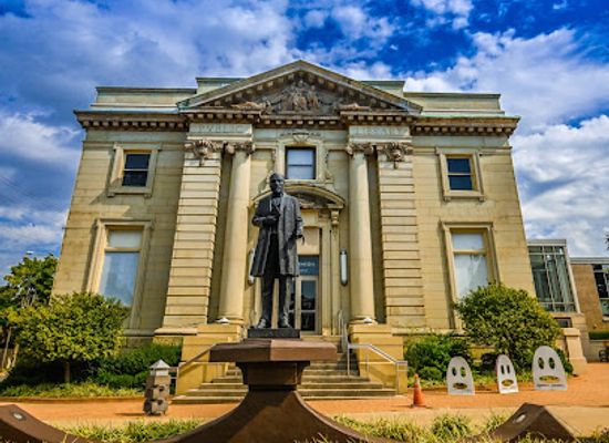 kentucky/covington/landmark/the-carnegie