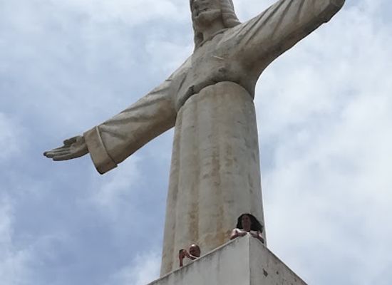 angola/cabinda-exclave/landmark/christ-the-king-statue