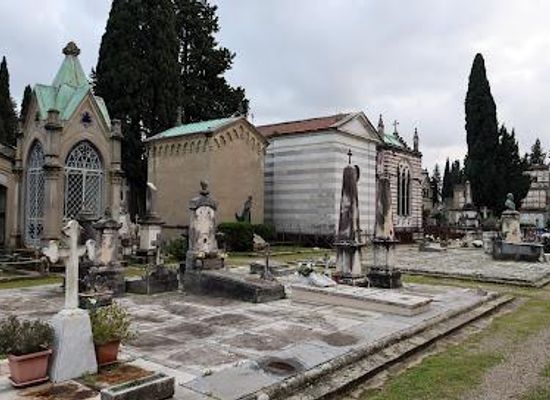 italy/chianti/landmark/cimitero-delle-porte-sante