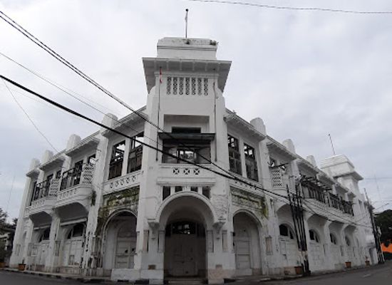indonesia/medan/landmark/warenhuis