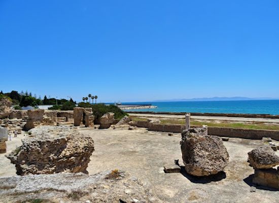 tunisia/the-cap-bon-peninsula/landmark/roman-amphitheater-in-carthage