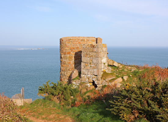 jersey/saint-peter/landmark/plemont-fort-ruins-wwii-bunker