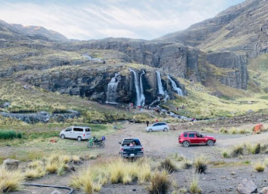 bolivia/cordillera-real/landmark/cascada-de-hampaturi