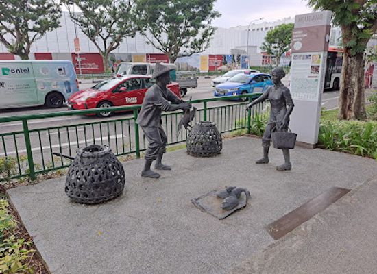singapore/serangoon/landmark/simon-road-market-statue