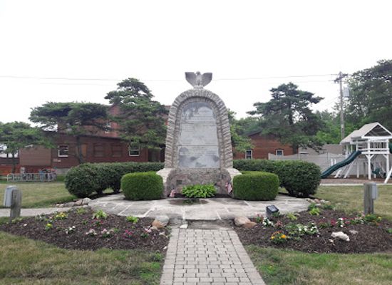 ohio/kelleys-island/landmark/memorial-park