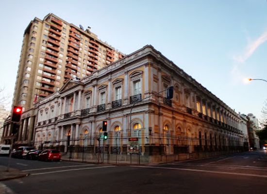 chile/metropolitan-region-of-santiago/landmark/palacio-pereira