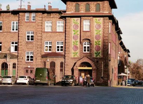 poland/silesia/landmark/nikiszowiec-former-iinn