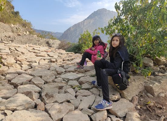 pakistan/punjab/landmark/hindu-temple-nandna-fort
