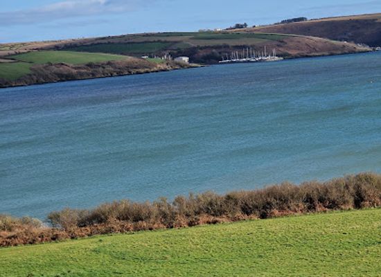 ireland/kinsale/landmark/kinsale-beach