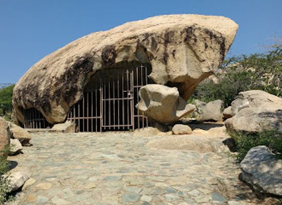 aruba/oranjestad/landmark/ayo-rock-formations