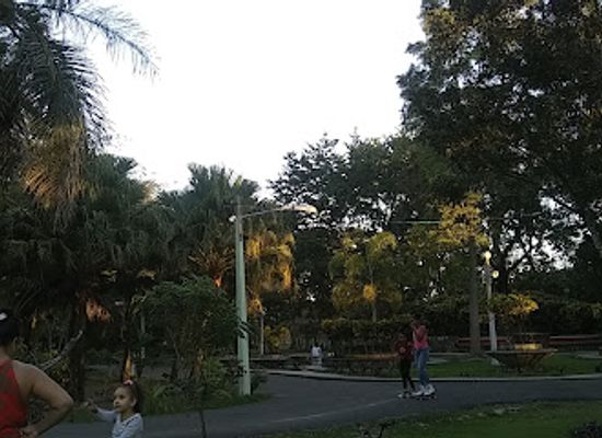 dominican-republic/santo-domingo/landmark/puerta-1-parque-mirador-norte
