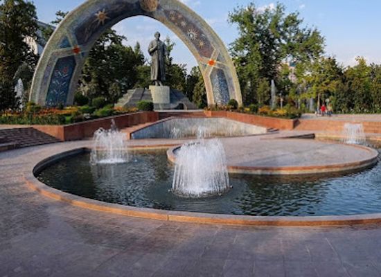 tajikistan/dushanbe/shah-mansur/landmark/rudaki-park