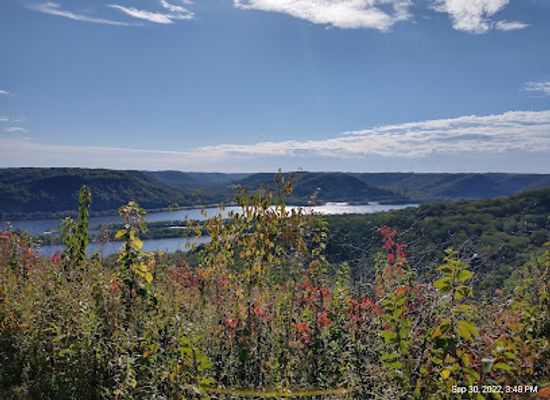wisconsin/driftless-area/landmark/perrot-state-park