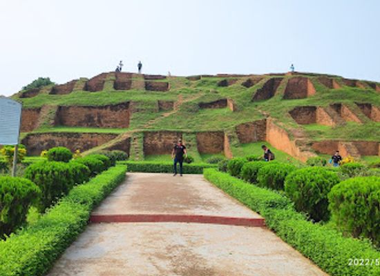 bangladesh/rajshahi-division/landmark/behular-bashor-ghor-gokul-medh