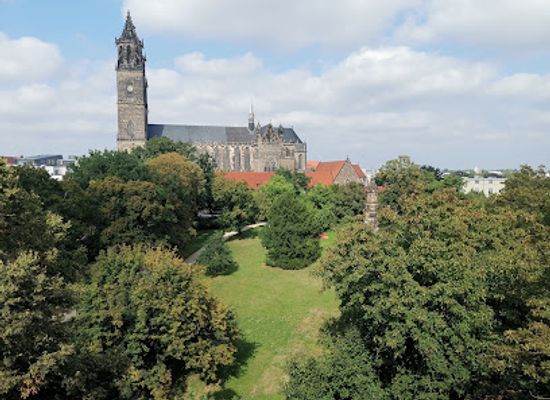 germany/anhalt/landmark/palais-am-furstenwall