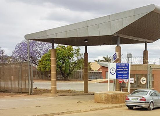 eswatini/ngwenya-border-post/landmark/lavumisa-border-post