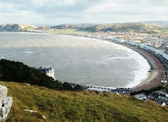 united-kingdom/llandudno/landmark/pen-y-dinas-hillfort