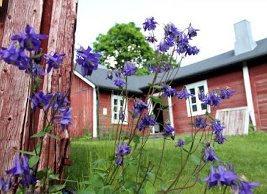 finland/kanta-hame/landmark/ronttismaki-factory-worker-s-museum
