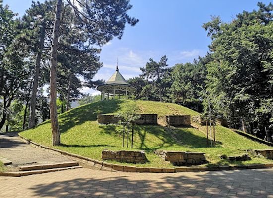 romania/botosani/landmark/mihai-eminescu-park