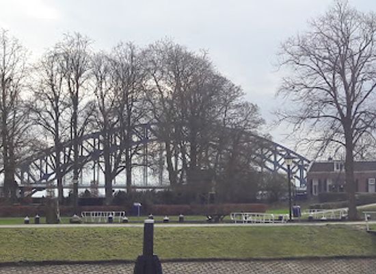 netherlands/zwolle/landmark/park-english-work