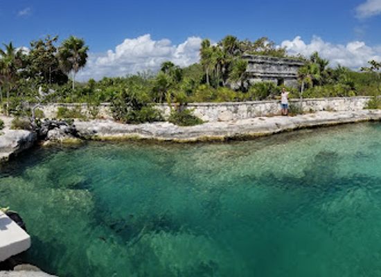 mexico/cozumel/puerto-aventuras/landmark/adoratorio-ruinas-chac-hal-al