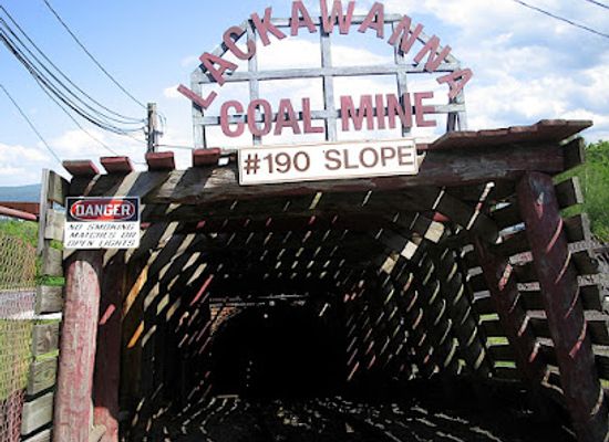 pennsylvania/anthracite-coal-region/landmark/lackawanna-coal-mine-tour
