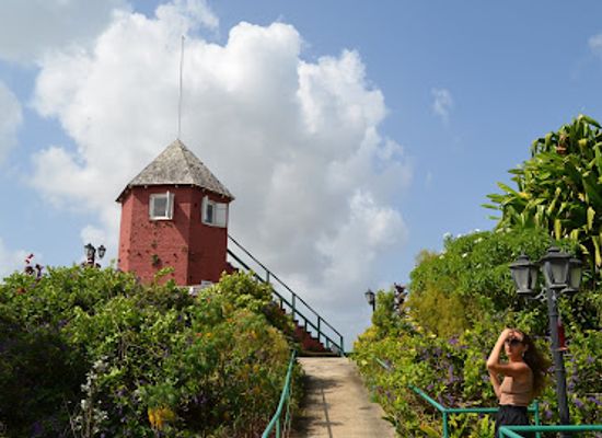 barbados/saint-james/landmark/gun-hill-signal-station