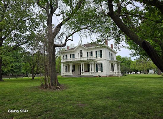illinois/illinois-ozarks/landmark/hunter-dawson-state-historic-site